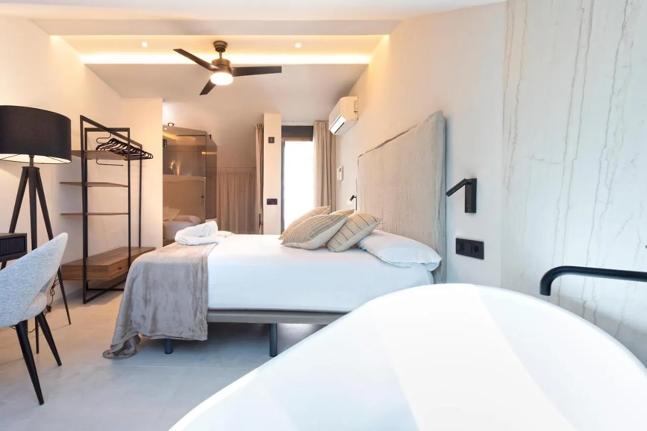 Magnificent Renovated 2Bd 2Bth Duplex With Terrace - City Centre Malaga Spain